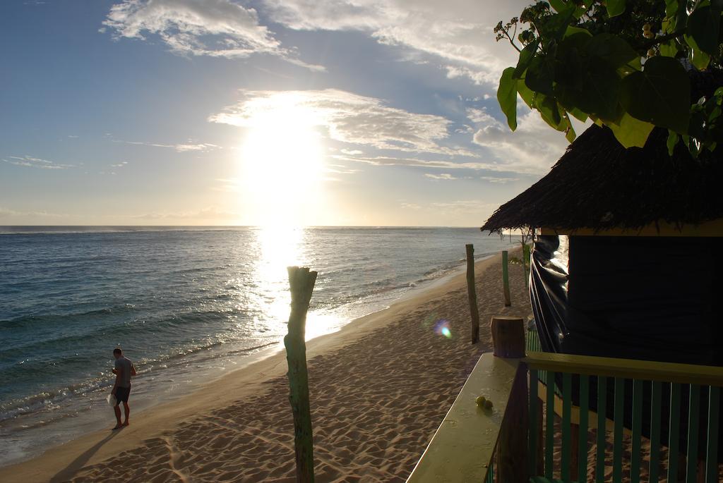 Taufua Beach Fales Lalomanu Екстер'єр фото