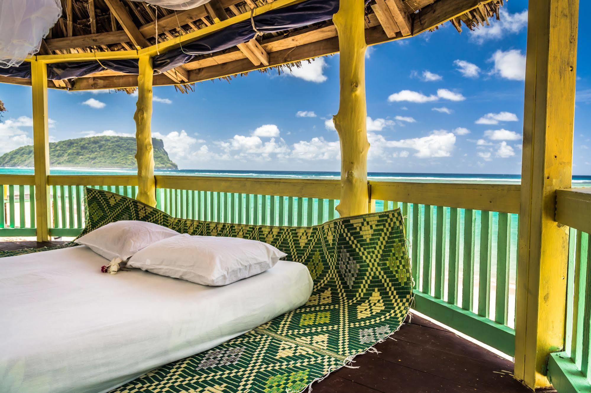 Taufua Beach Fales Lalomanu Екстер'єр фото