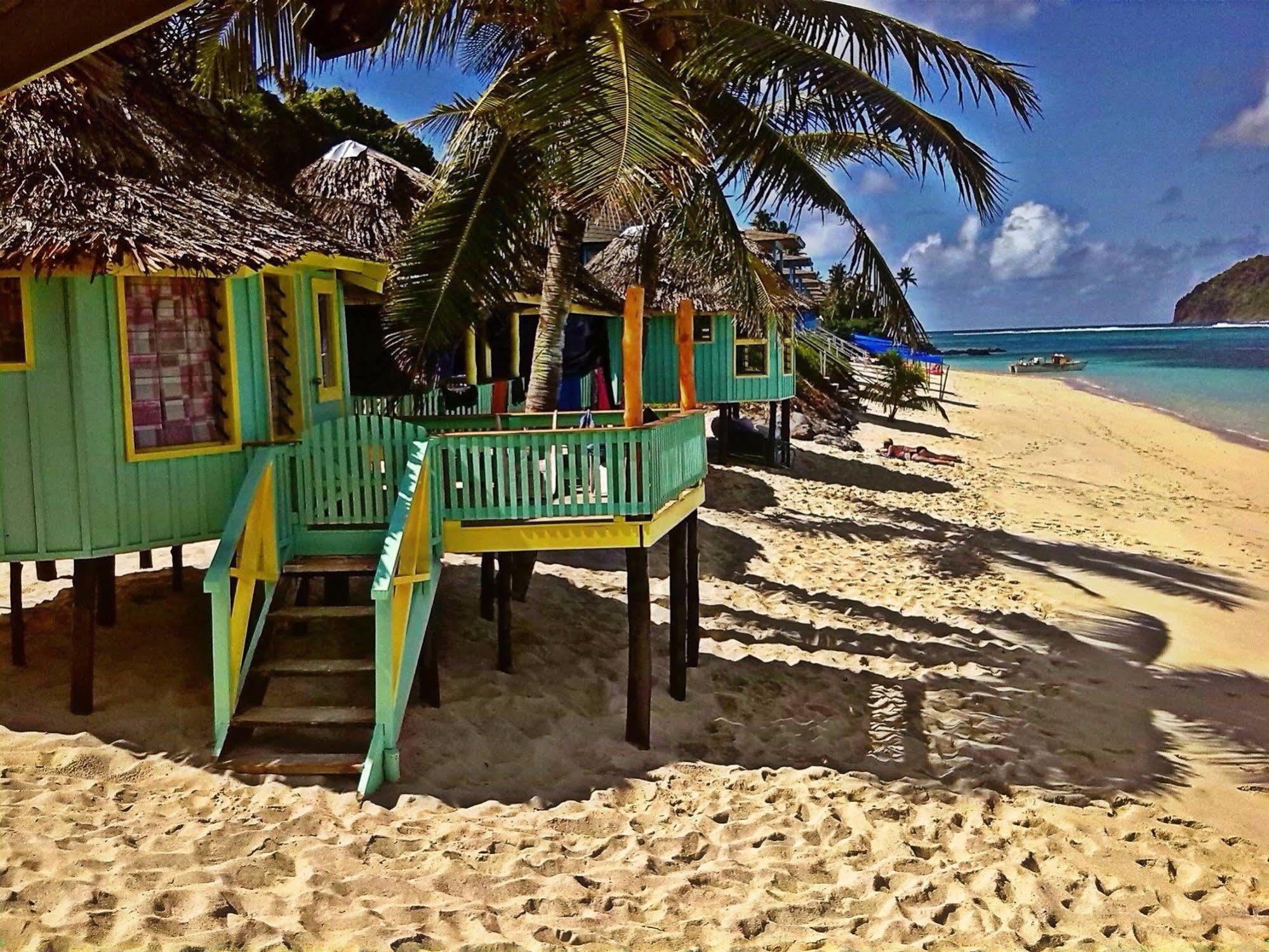 Taufua Beach Fales Lalomanu Екстер'єр фото